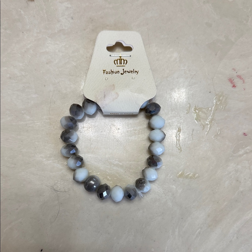 Fashion Jewelry Gray and White Beaded Bracelet